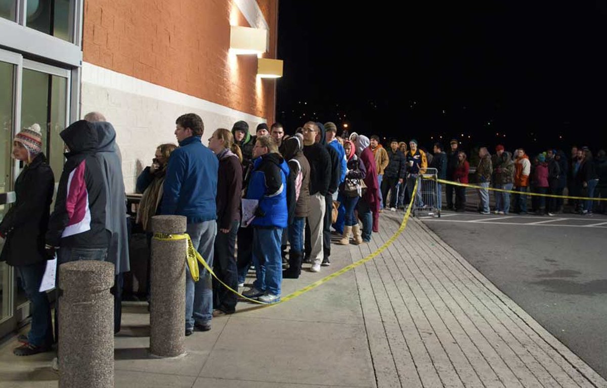 When you think it’s Black Friday but it’s actually just people returning their Cowboys jerseys