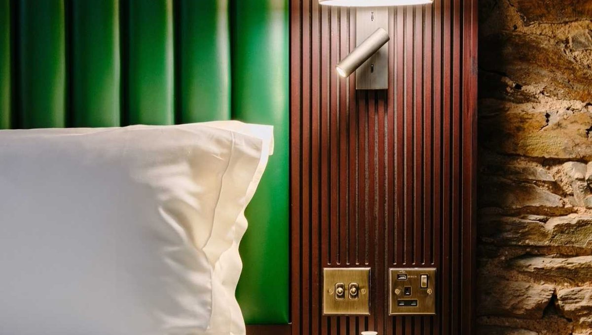 UK: Runner up in the “best transformation” category of National Geographic’s Hotel Awards - highlighting “39 of the world’s best new hotels in 2021”.

roomcard.com/hotel/bodmin-j…

#uk #bodmin #jail #newhotel