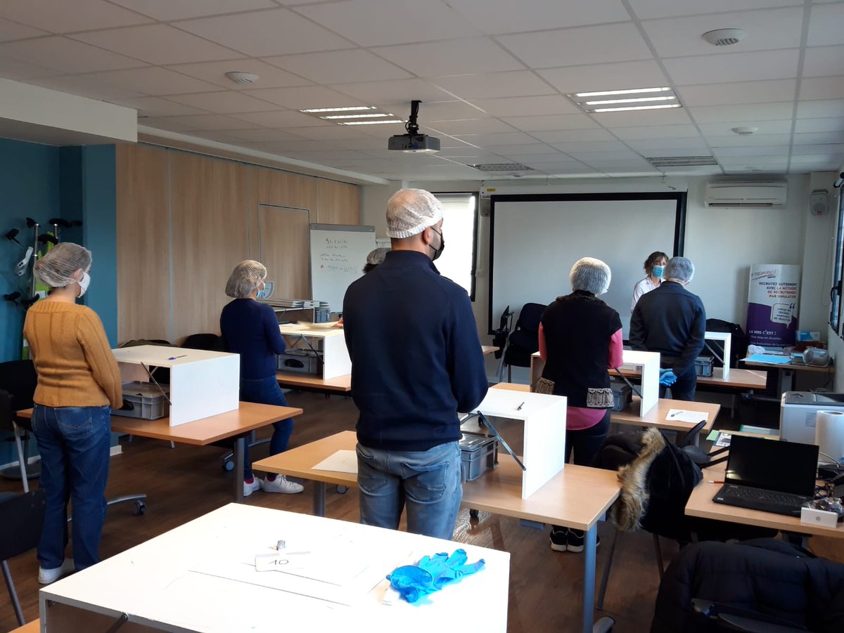 #100pour100emploi #SemaineIndustrie #mrs #detectiondepotentiel : des candidats découvrent leur potentiel ds les métiers de l'industrie. 👍👏 CFA #istres <a href="/IndustriesPACA/">Pôle Formation UIMM Sud</a> @poleemploi_13 <a href="/DidierMartinPE/">Didier Martin</a> <a href="/marguise13/">Allamand</a> <a href="/ISiebenhaar/">ingrid siebenhaar</a>