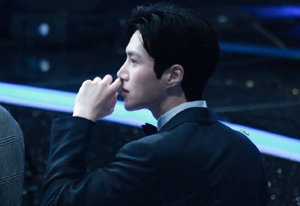 SEONHOLOOKS's tweet photo. https://t.co/6UtQmEi4Xm