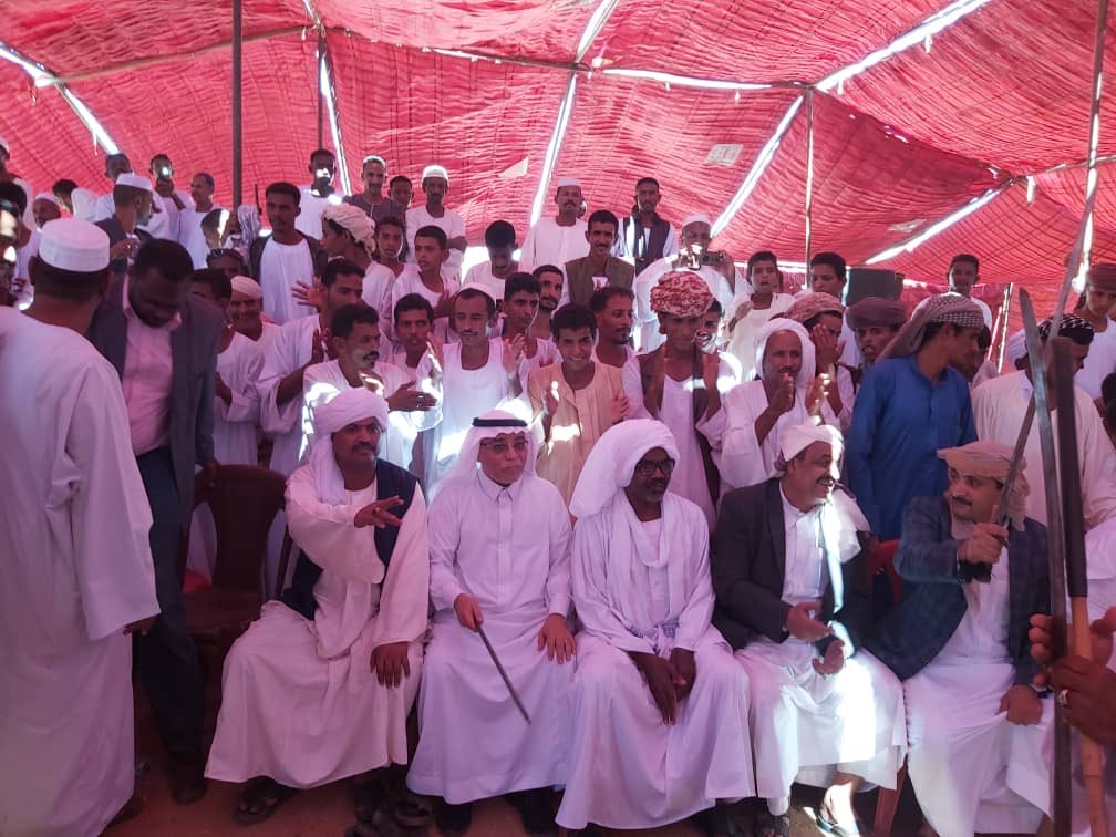 AJaafar900's tweet photo. قامت اليوم الجمعة بزيارة إجتماعية لمدينة شندي بولاية نهر النيل للمشاركة في مناسبة عقد قران أبناء الزعيم المجتمعي مصلح نصار الرشيدي، وذلك بحضور لفيف من المسئولين والأعيان ووجهاء المجتمع.
وتقدمت بالتهنئة للأسرة وتم الأحاديث الودية مع الضيوف الذين عبروا عن تقديرهم للمملكة وشعبها https://t.co/tdsXi0SHTH