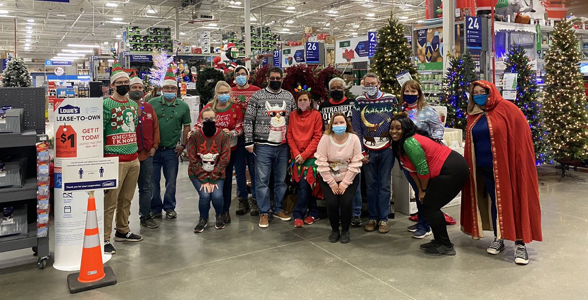 LowesHeather's tweet photo. PUIS Ugly Sweater crew @Lowes this morning. #BlackFriday2021 #Lowes #1835 @LowesMedia @MarvinREllison @JoeMcFarland_ @BoltzBill https://t.co/wApl0pQS86