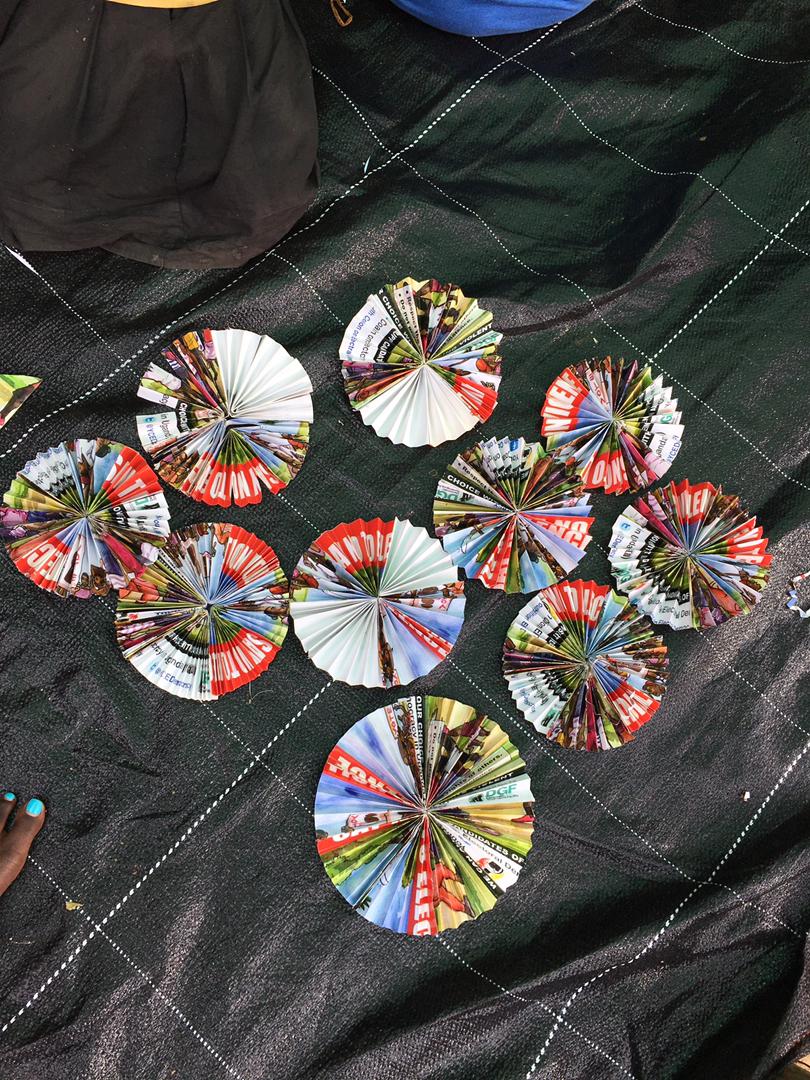 HolisticActions's tweet photo. With lots of books and papers piled up in your house, you do not have to spend anymore on the Christmas decorations. Meet the young mothers and their children at HADE'S safe space using the disposed papers to make Christmas decorations.
@dreamtownngo
@activecitizensu
#SM4ALL https://t.co/GJttceYPns