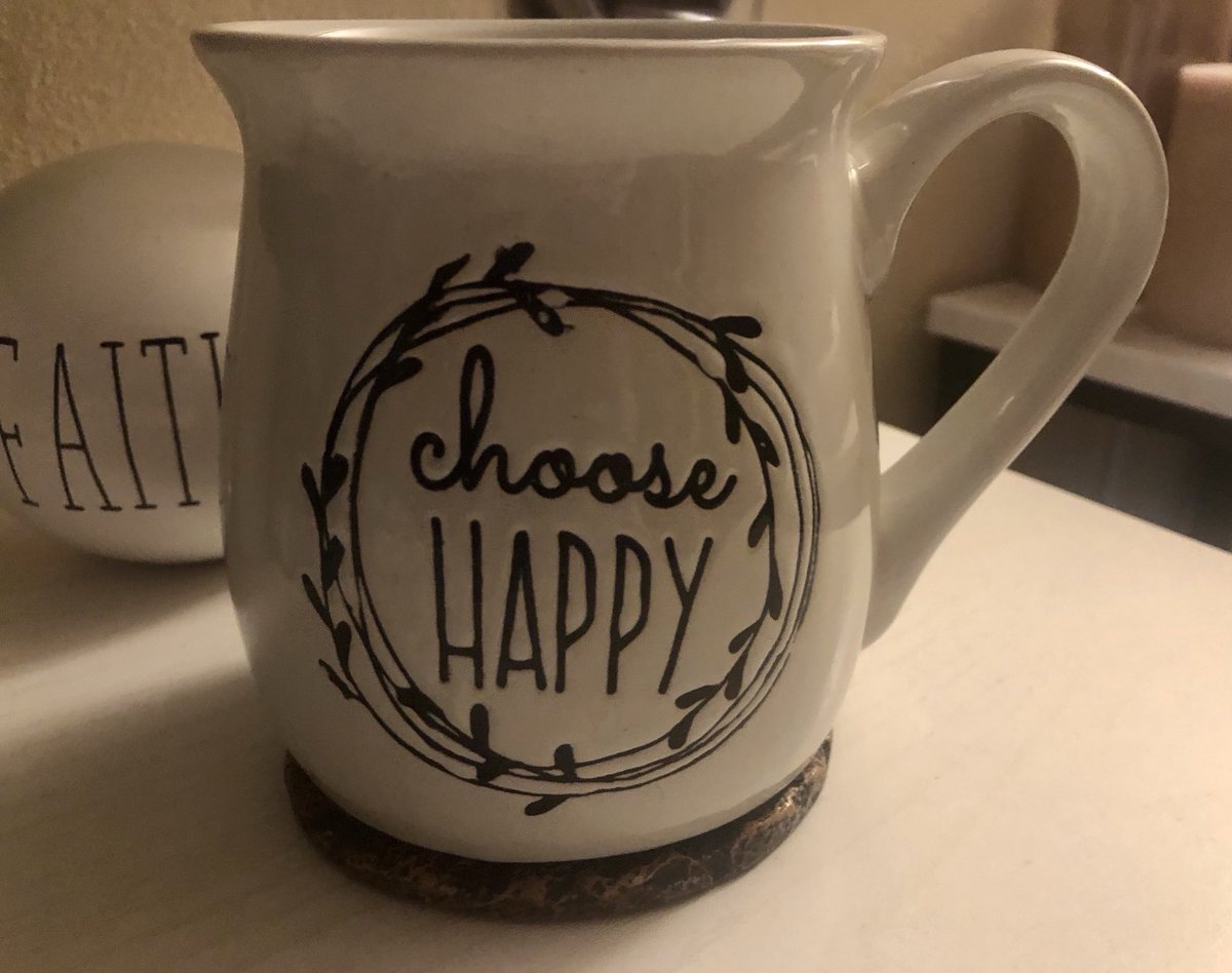 JJBears85's tweet photo. Good Morning 🌎 Mug of the day Every day when we awake ~ Every difficult situation we encounter ~ Every moment we live ~ we have a choice 
We are not choosing “Happy” when we react in ways that negatively affect our mindset,the outcome, the day &amp; our lives💞 #blessedwoman https://t.co/r93Rt9LU12