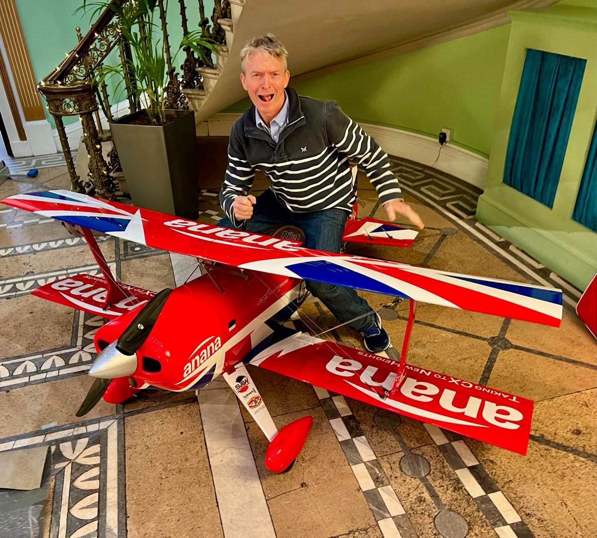 Anana Ltd tweet media