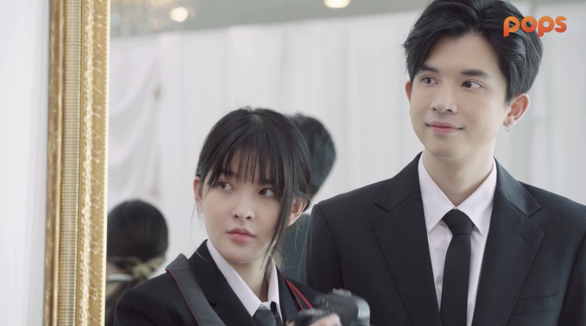 CGame_Fanbase's tweet photo. คุณเกื้อในแบบเท่ๆ เรื่องที่วิ่งหลบแมลงสาบอะ ห้ามนับ ความกลัวแมลงสาบนี้คืออินเนอร์ล้วนๆ ไม่ใช่การแสดงใดๆทั้งสิ้น 5555555555555555 
#ใส่รักป้ายสีEP1 https://t.co/ZnVCxfxfQg