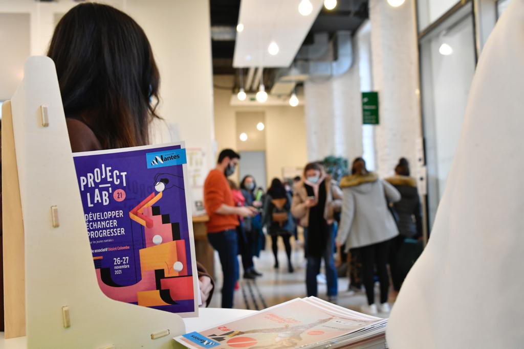 nantesfr's tweet image. #ProjectLab c’est parti ! 🥳
Organiser un concert, tourner un court-métrage, s’exprimer en public ou monter son émission de radio ? Rdv à Désiré Colombe pour 2 jours d’ateliers !
👉 Project Lab&apos; encourage les jeunes dans leurs projets et permet de développer leurs compétences 🙌