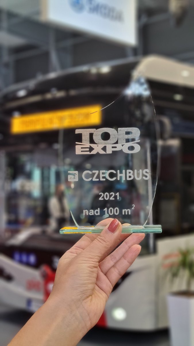 SkodaGroupCZ's tweet photo. Výjimečné tři dny na veletrhu #Czechbus plné obchodních jednání i přátelských setkání s fanoušky městské hromadné dopravy. Proběhla i návštěva tureckého velvyslance @EgemenBagis a získali jsme ocenění za nejlepší stánek nad 100m2. Děkujeme. https://t.co/ryyVR11EPT