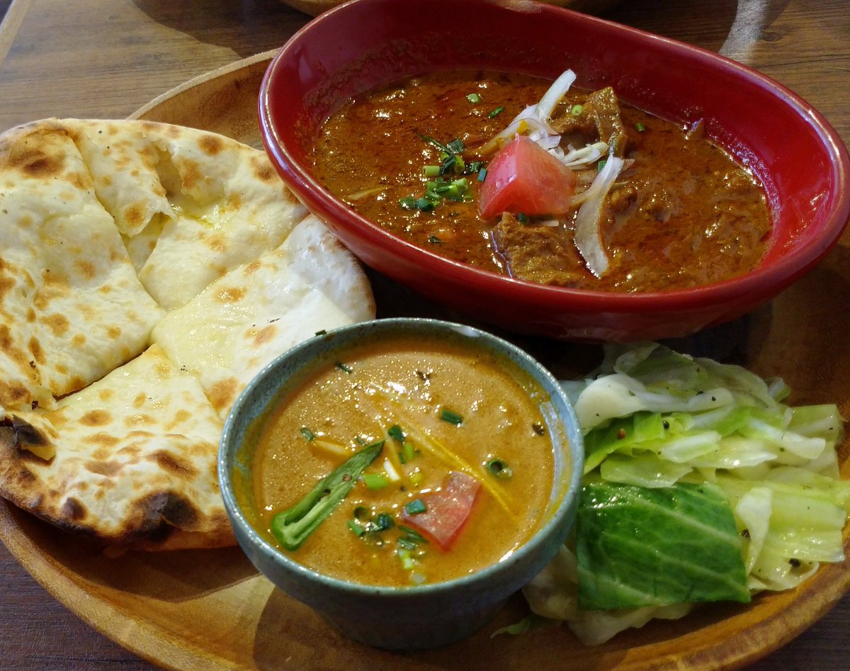 zaoqisicheese's tweet photo. ポーク ドピアド
Pork DoPiaza
南インドのホタテ
South Indian Scallop Curry
チーズクルチャ
Cheese kulcha
〔カッチヤルバッチャル〕
JR大塚駅
メトロ丸ノ内線新大塚駅

#スパイスカレー #大塚 #カッチャルバッチャル #Cheesekulcha #DoPiaza #カレー https://t.co/NfPKVxgqXo