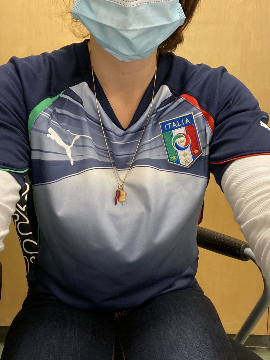 dreap31's tweet photo. Jersey day at school. We are all on the same team. Still repping after Italy’s win this year 🌶🇮🇹 @TCDSB @olftcdsb #Italia #euro2021 https://t.co/KLGIIKEqB0