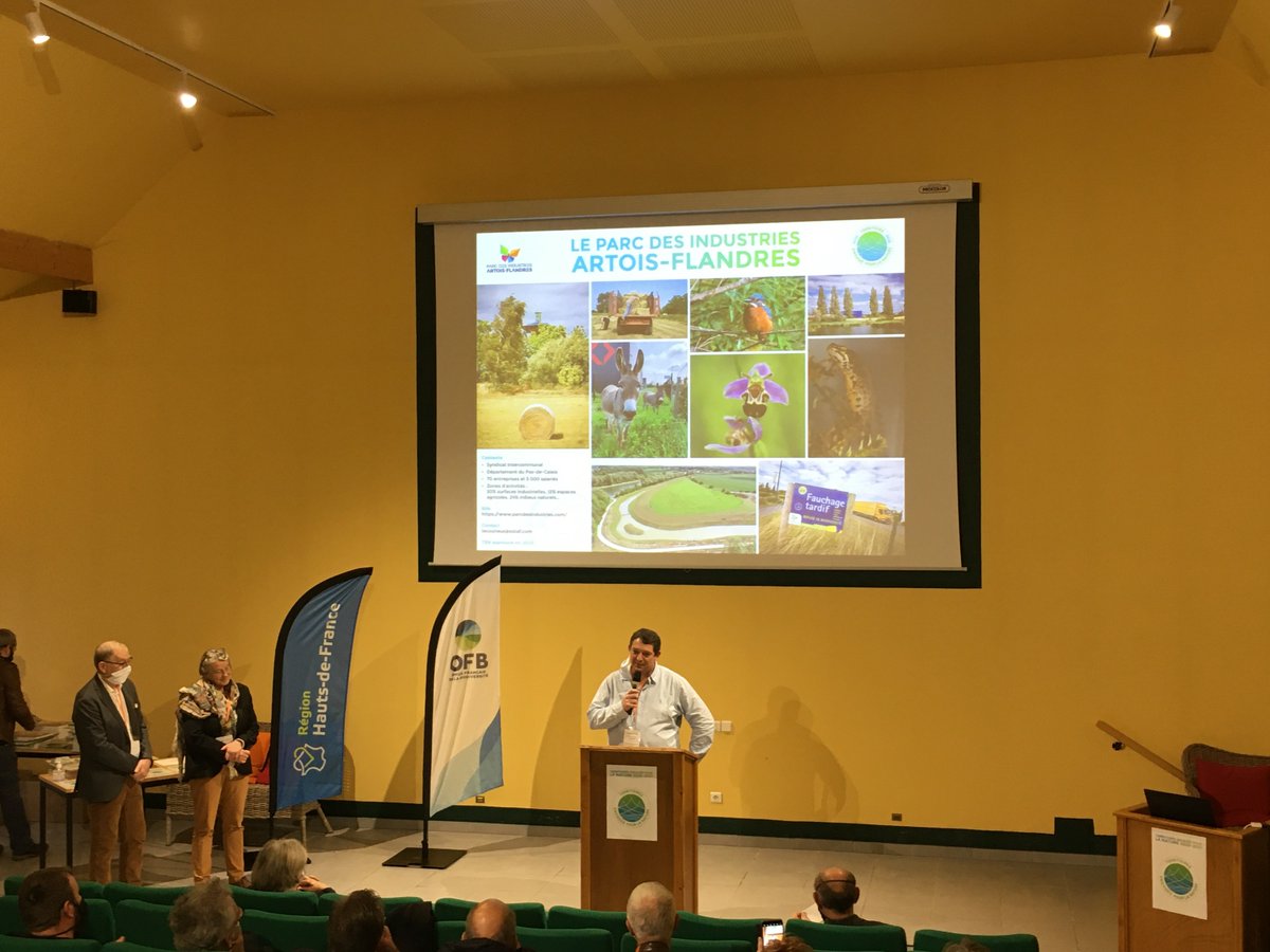 Ce vendredi 26 Novembre, Arnaud LECOURIEUX, représentant le Président du  #SIZIAF, a reçu officiellement la reconnaissance de Territoire Engagé pour la Nature. 
En savoir plus

urlz.fr/gSel