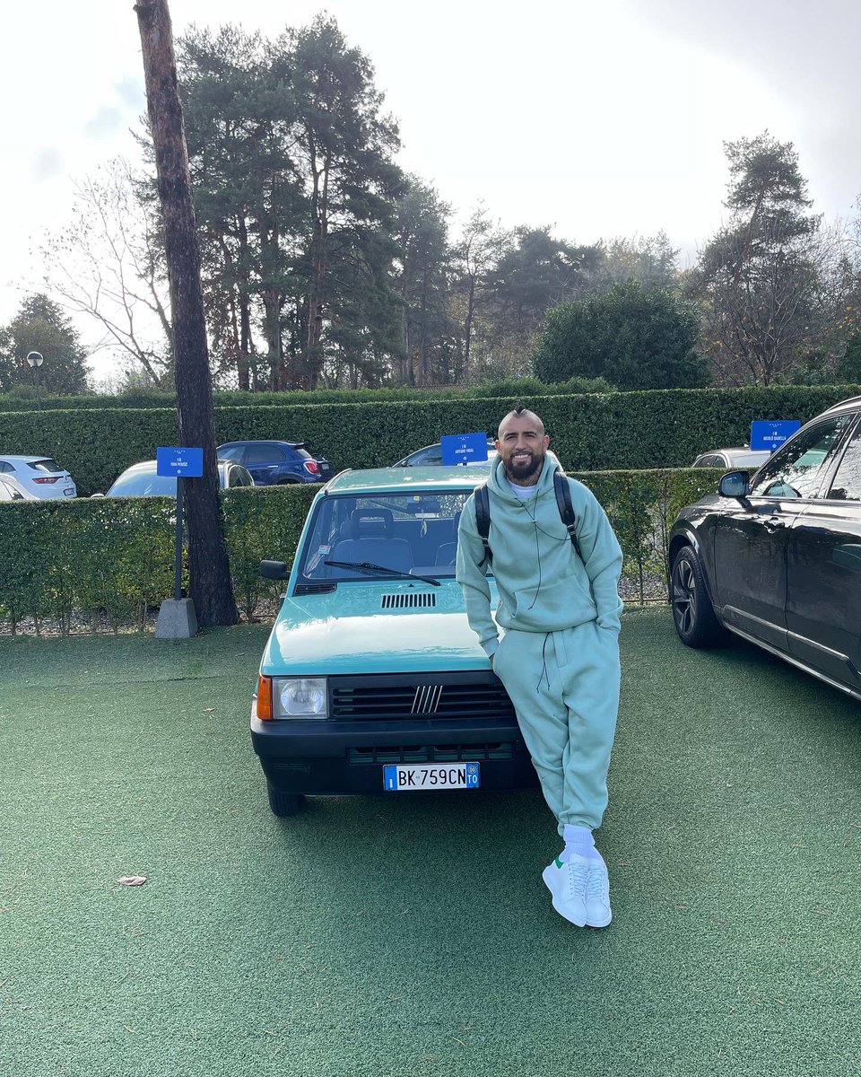 kingarturo23's tweet photo. Modo: Pandita 💚🙏🏽😜👑 Feliz 😁 Lindo viernes para todos!!!😜🙏🏽👍🏽 https://t.co/wq54wdvgeo