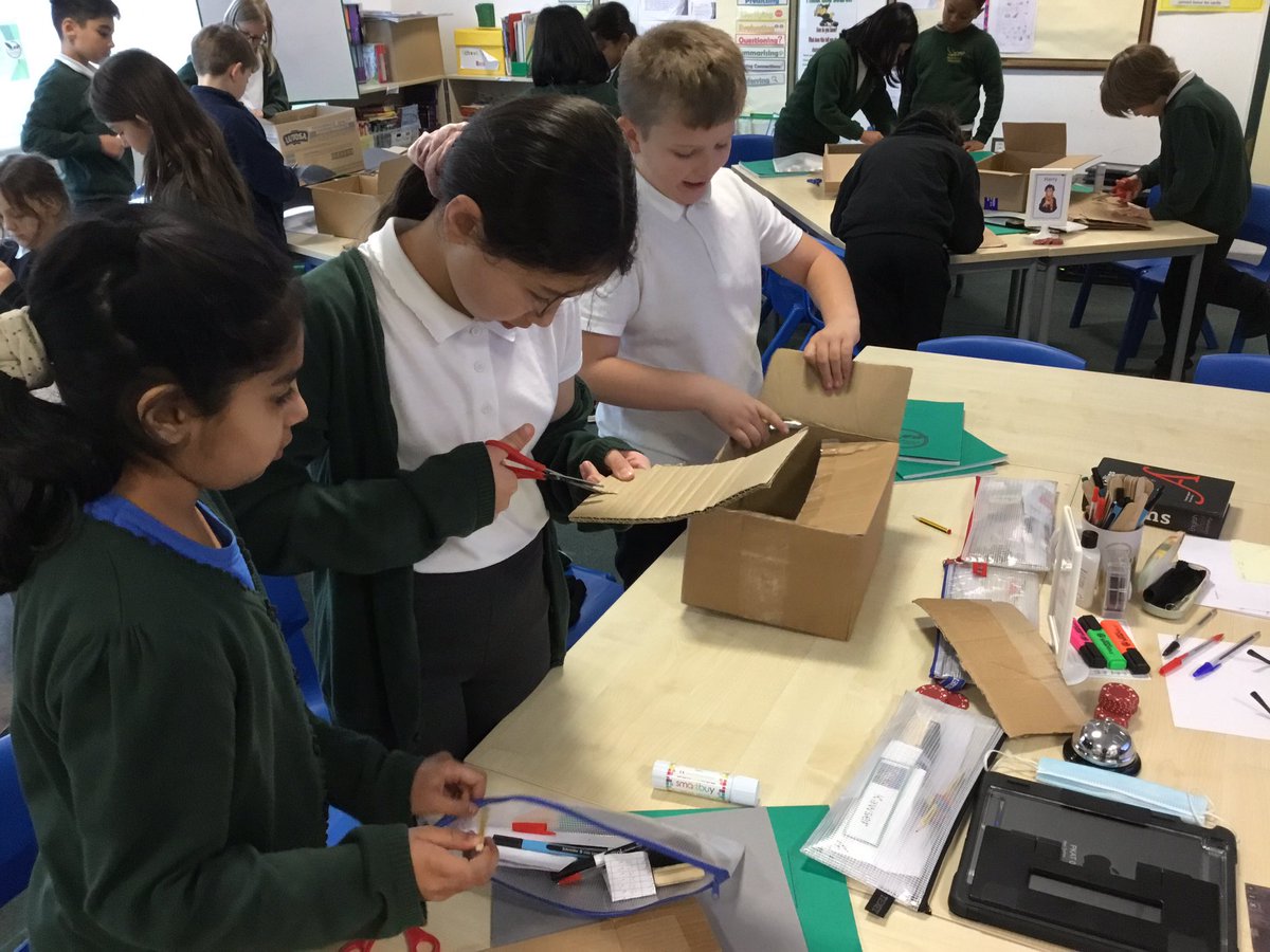 RavensthorpeP's tweet photo. Super model making! Victorian classrooms. In Ospreys we have been collaborating and using our linking skills to tie in our knowledge of Victorian classrooms with our creative skills. @RavensthorpeP @HPLedu #easternospreys #linking #collaberate https://t.co/cbD7xTDwng