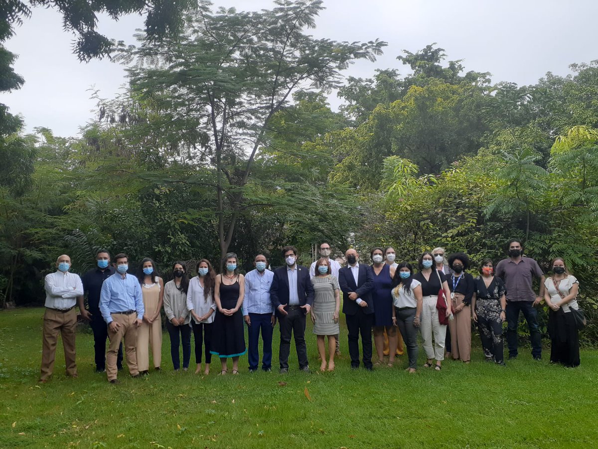 AECIDRD's tweet photo. Conversatorio con representantes de ONGDS españolas radicadas en República Dominicana, para revisar los proyectos en marcha y al tiempo el director informó el futuro de la AECID en RD🇩🇴.  #SomosCooperación https://t.co/NvXDvolopf