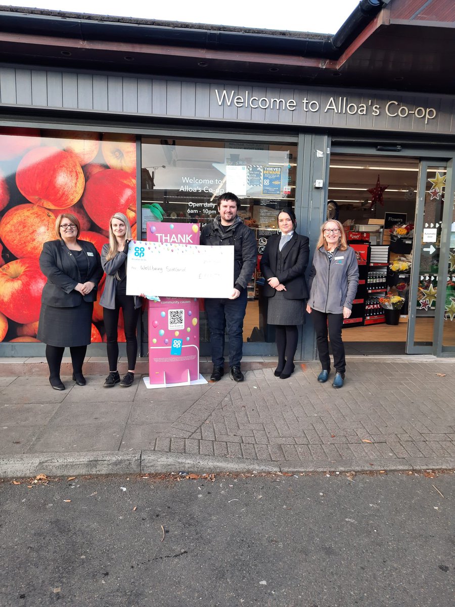 irenemacca's tweet photo. Was lovely to meet up with Foodstore &amp; Funeralcare colleagues to present Alloa @coopuk LCF cheque to @DanielWellbeing this week. @wellbeingscot are a great charity continuing to do fantastic work to support so many people. #ItsWhatWeDo #Community @KatyPenman https://t.co/7TVhX2DIpp