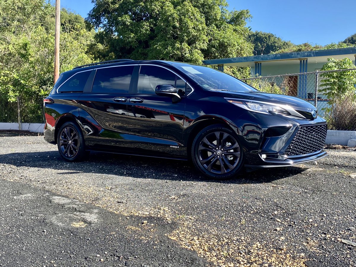 LuisDavid1099's tweet photo. 🚨2021 Toyota Sienna XSE FWD 7 Passengers🚨
-Premiun Leather Seats 
-SunRoof 
-Sensores 360 
-Hybrid 
-12k millas 
📲787-930-4807 Luis Rivera Auto Sales https://t.co/nCxWvblM7l