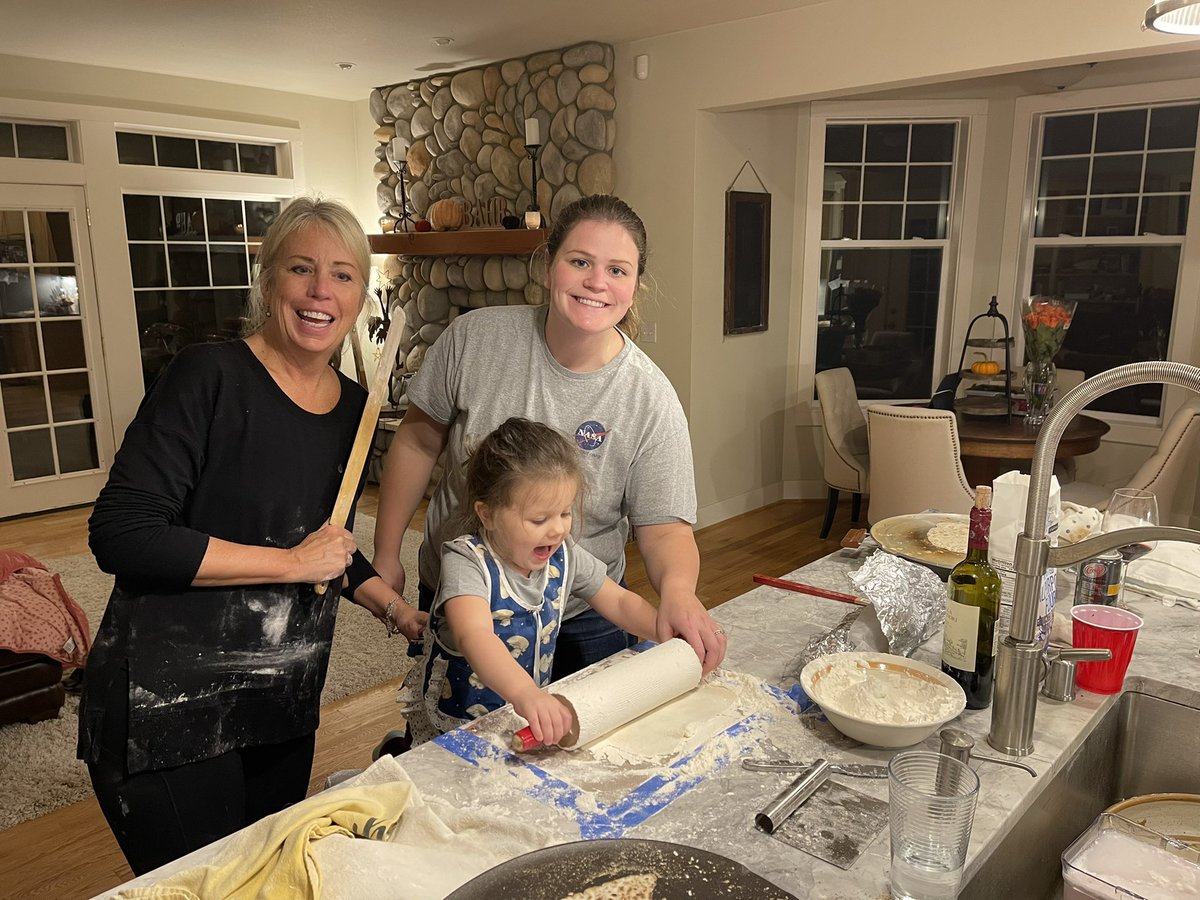 Krestin Bahr tweet media