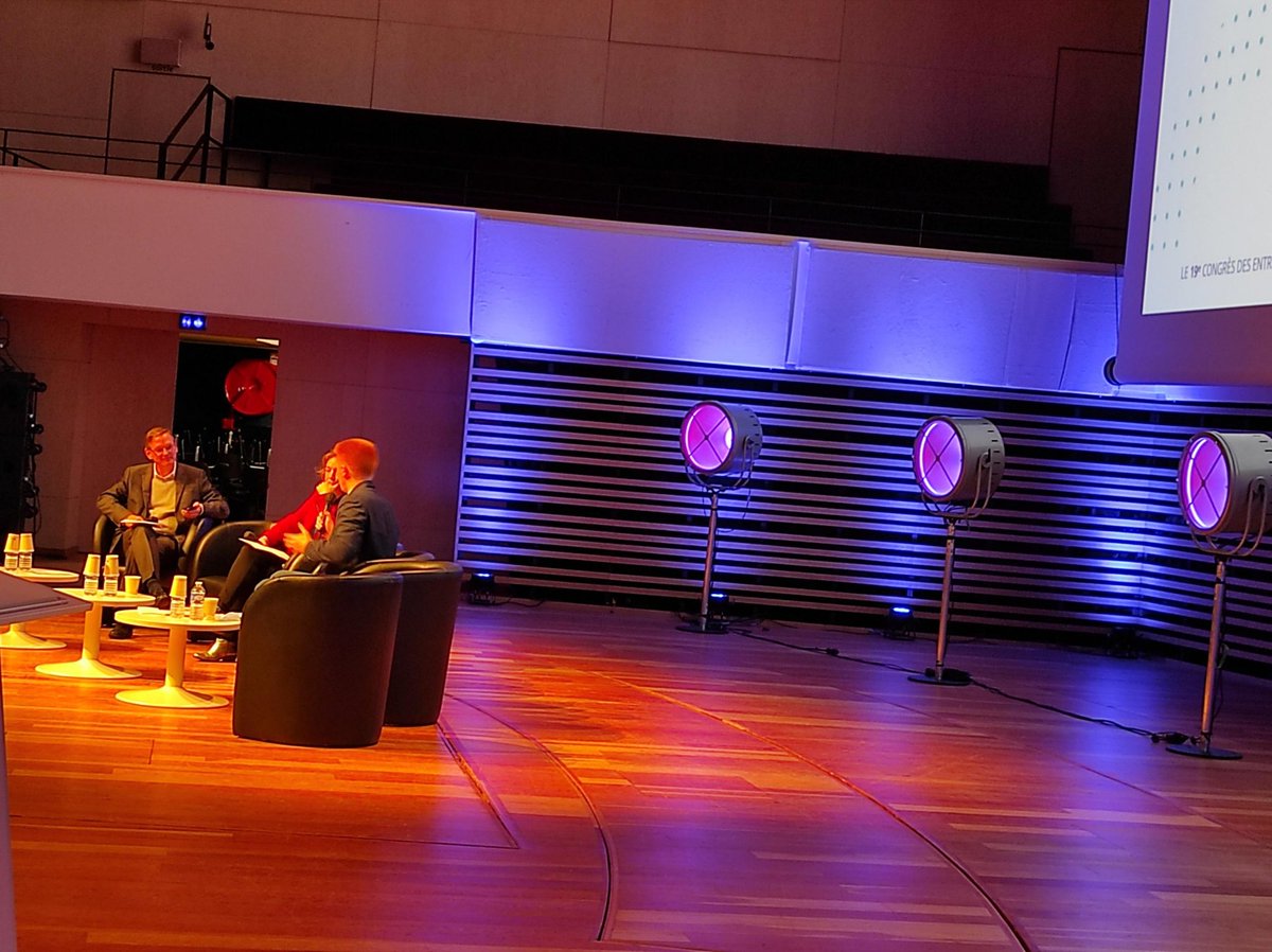 En direct du #CongrèsCoorace 
<a href="/MaryliseLeon/">Marylise Léon</a>
 et 
<a href="/AQuatennens/">Adrien Quatennens</a>
 échangent sur la question de la revalorisation des salaires d'utilité sociale et territoriale et sur la proposition du réseau de permettre le cumul entre minimas sociaux et revenus d'insertion