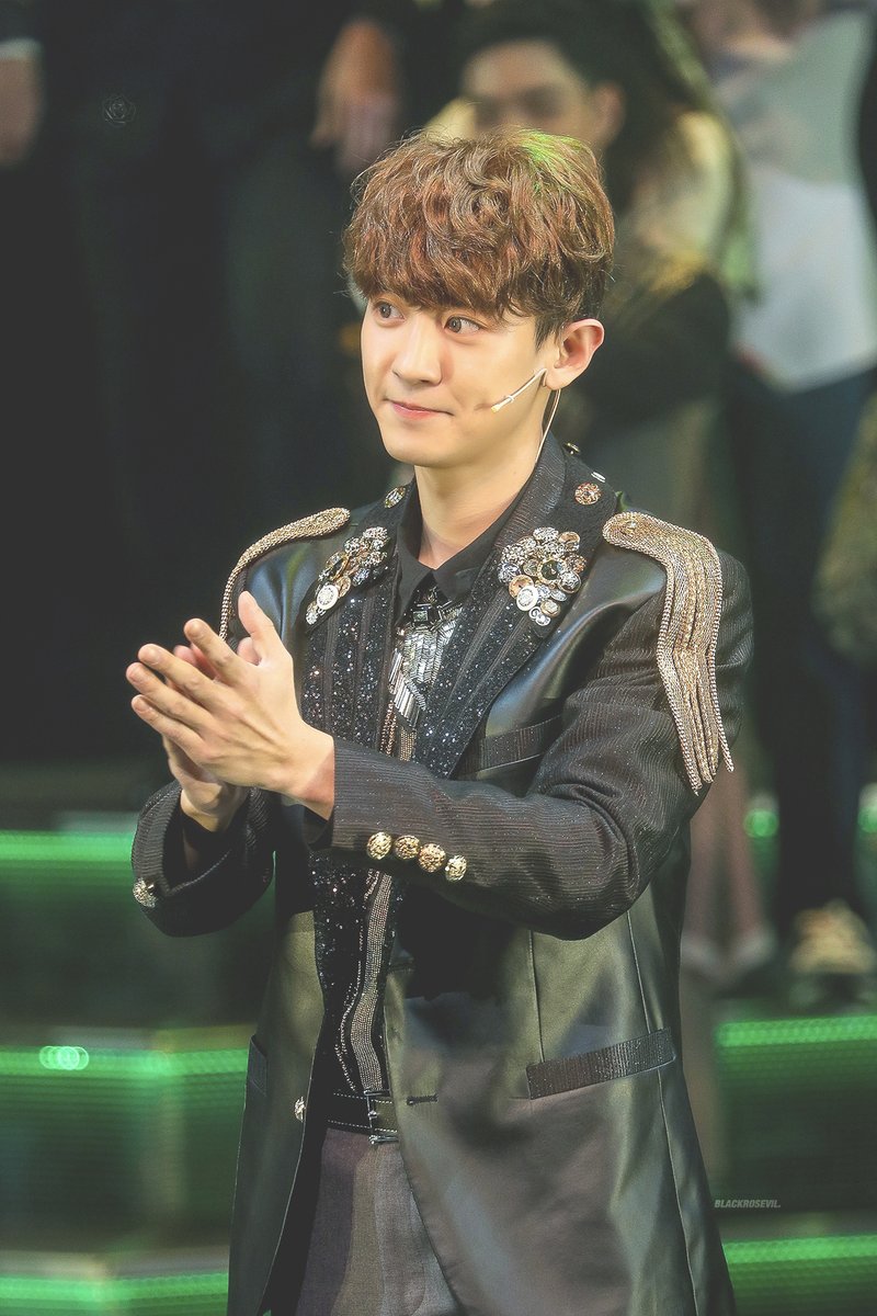 BLACKROSEVIL61's tweet photo. 🎂🎂🎂🎉

𝐇𝐚𝐩𝐩𝐲 𝐋𝐨𝐞𝐲 𝐃𝐚𝐲!💚

#OurMeissaChanyeolDay 
#HappyChanyeolDay   
#찬열아생일축하해 
#항상찬열이편
#찬열 #CHANYEOL 

🔍https://t.co/ZFNi0WJmaC https://t.co/vQPufYy4n7