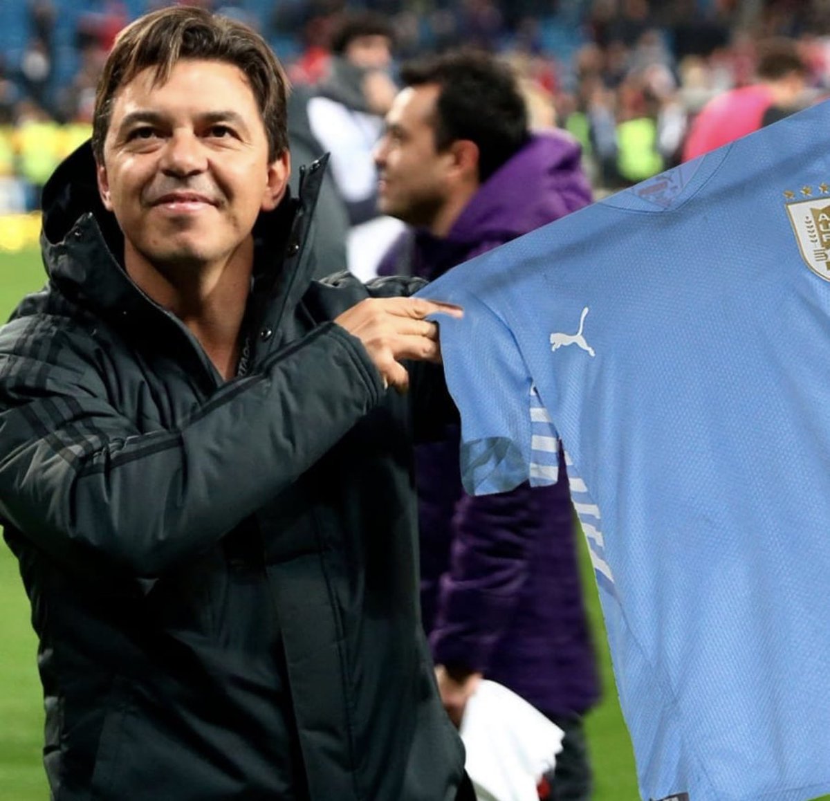 soval182's tweet photo. No me gusta, NO QUIERO QUE SE VAYA JAMÁS, Pero el se lo merece todo, y @Uruguay NECESITA alguien así!!! la única cosa que me va a cag….en los calzones va a ser cuando lo tengamos enfrente. Te Amo Gallardo no@matter what @RiverPlate @RiverLPM 👏👏👏🇺🇾🇦🇷🇺🇸 https://t.co/YaHKvbh4oG