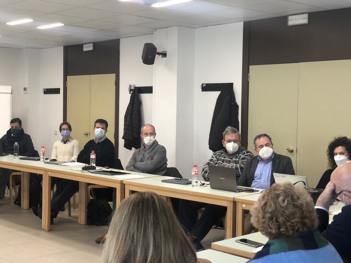 sespas's tweet photo. Celebramos hoy en @IMIENS_UNED la 2ª #AsambleaSESPAS presencial de 2021 con el objetivo de reforzar vínculos comunes y la identidad colectiva de nuestras sociedades federadas #VolveralaNormalidad #PlanesdeFuturo #PuntodeReencuentro #ConocimientoMutuo #MarcaSESPAS @gacetasanitaria https://t.co/4ix1F2lkGy