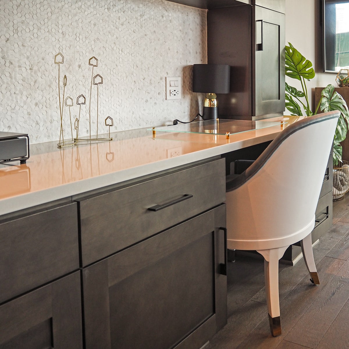 TheEpicDallas's tweet photo. Looking for a great deal this #BlackFriday? @TheHamiltonDallas has luxury 3 bedroom, 3 bathroom homes available! Call (833) 256-6178 for more information about their #MoveInSpecials! #LiveatTheHamilton #DowntownLiving https://t.co/D8JYWrm7B6
