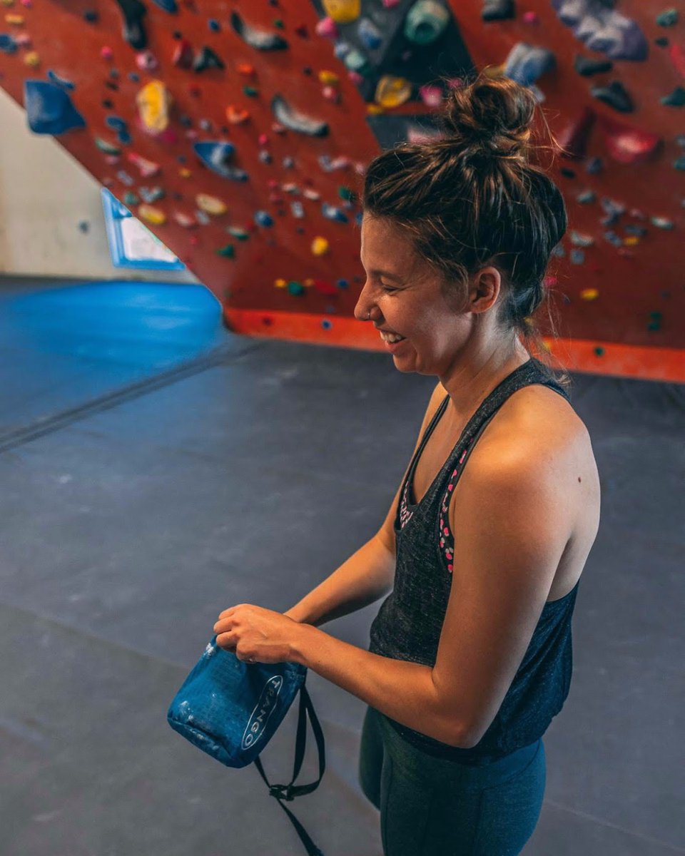 UGClimbing's tweet photo. We have some great deals on punch passes and memberships starting on Black Friday!  Check them out at https://t.co/zfAYaa6npo #itsacrag #ugclimbing #holidaydeals #shoplocal #blackfridaysale #climbinggifts #coloradoclimbers https://t.co/iAQ3jERS8g