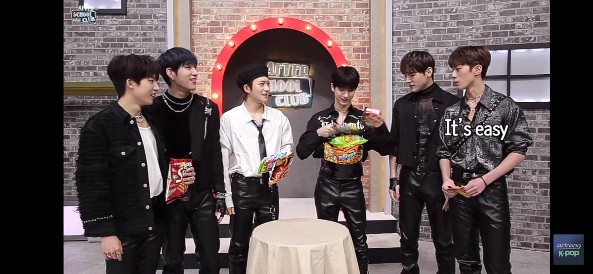 geonubboy's tweet photo. @arirang_ASC @JUSTB_Official i have a korean address ^_^
when dy was stacking up the snacks that they got and the members called him a kangaroo was so cute. it also amazes me that they managed to turn the able around and 'Baeapa' won!
#BehindASC #JUSTB_ASC https://t.co/Nx1Nwe6bhx