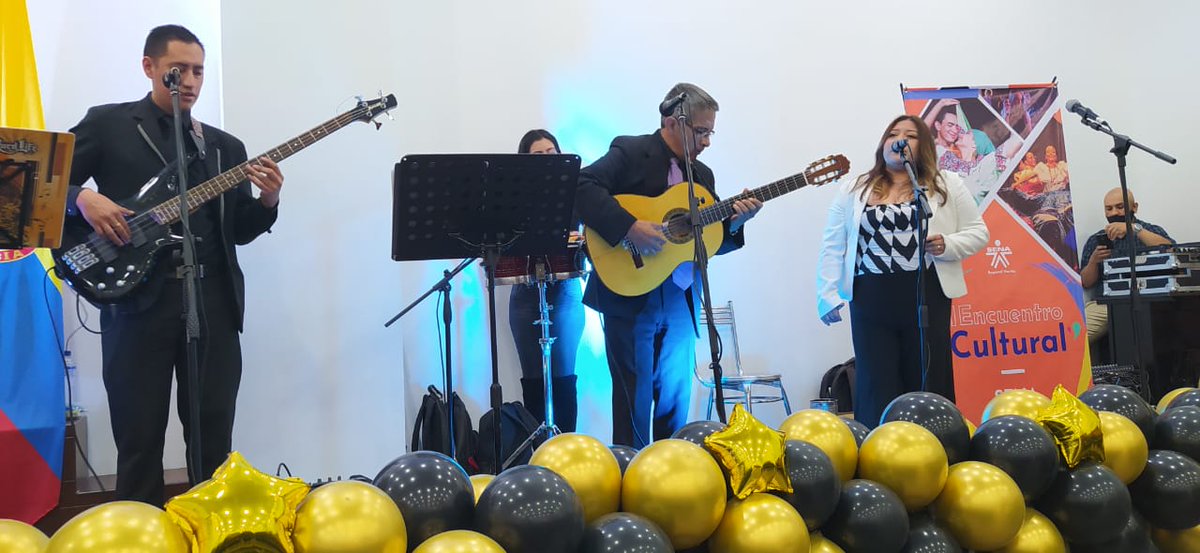 SENANarino's tweet photo. Directora regional @sarturo da apertura al I Encuentro Cultural de funcionarios @senacomunica. “Estamos muy entusiasmados por volvernos a ver en este Encuentro Cultural"... https://t.co/mIfzs46AHl