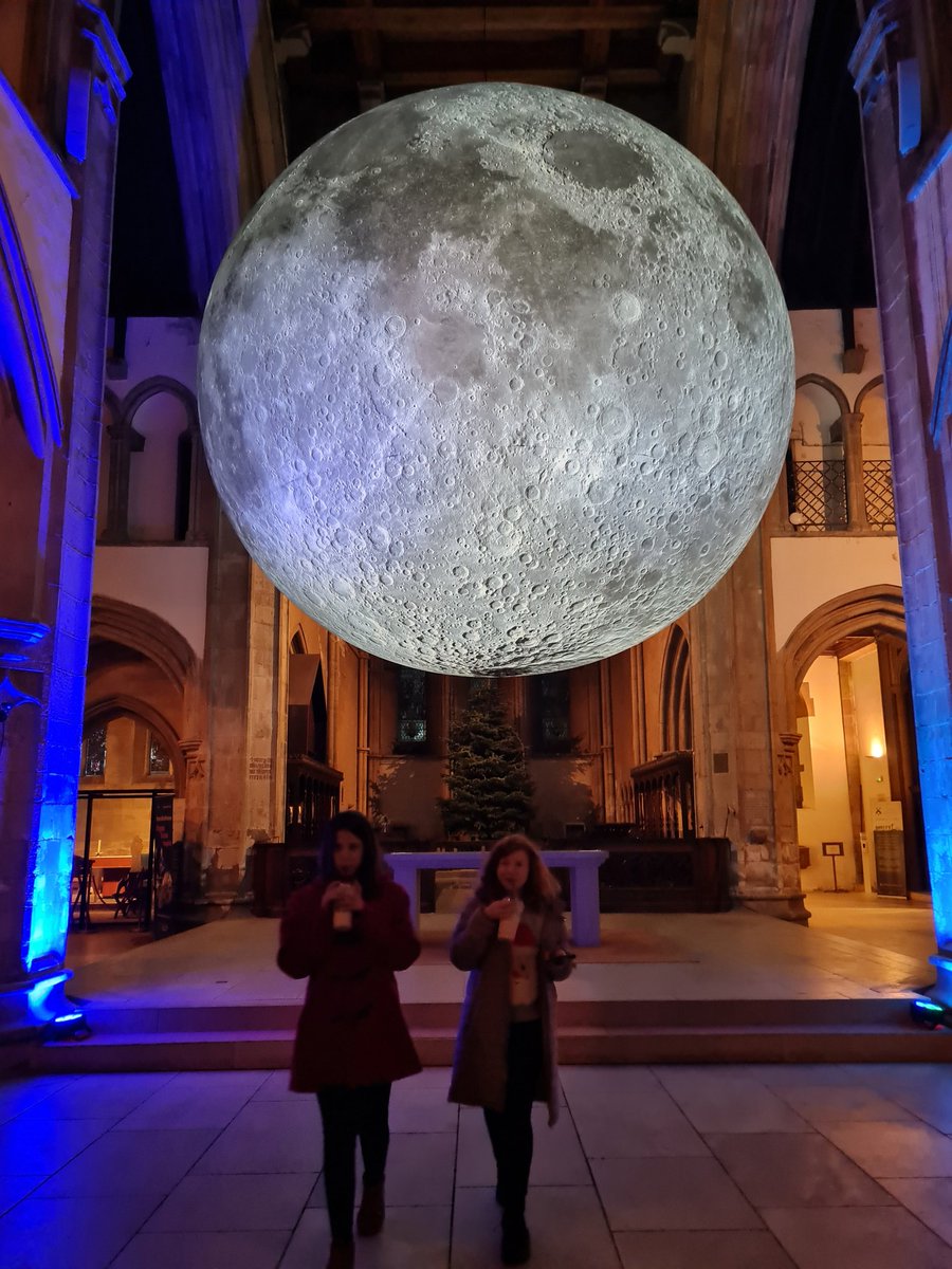 itsjustTerri's tweet photo. @GrimsbyMinster incredible!
Very proud to be Grimsby born and bred currently 🌛🌜#MuseumOfTheMoon https://t.co/6qASdsMmyH