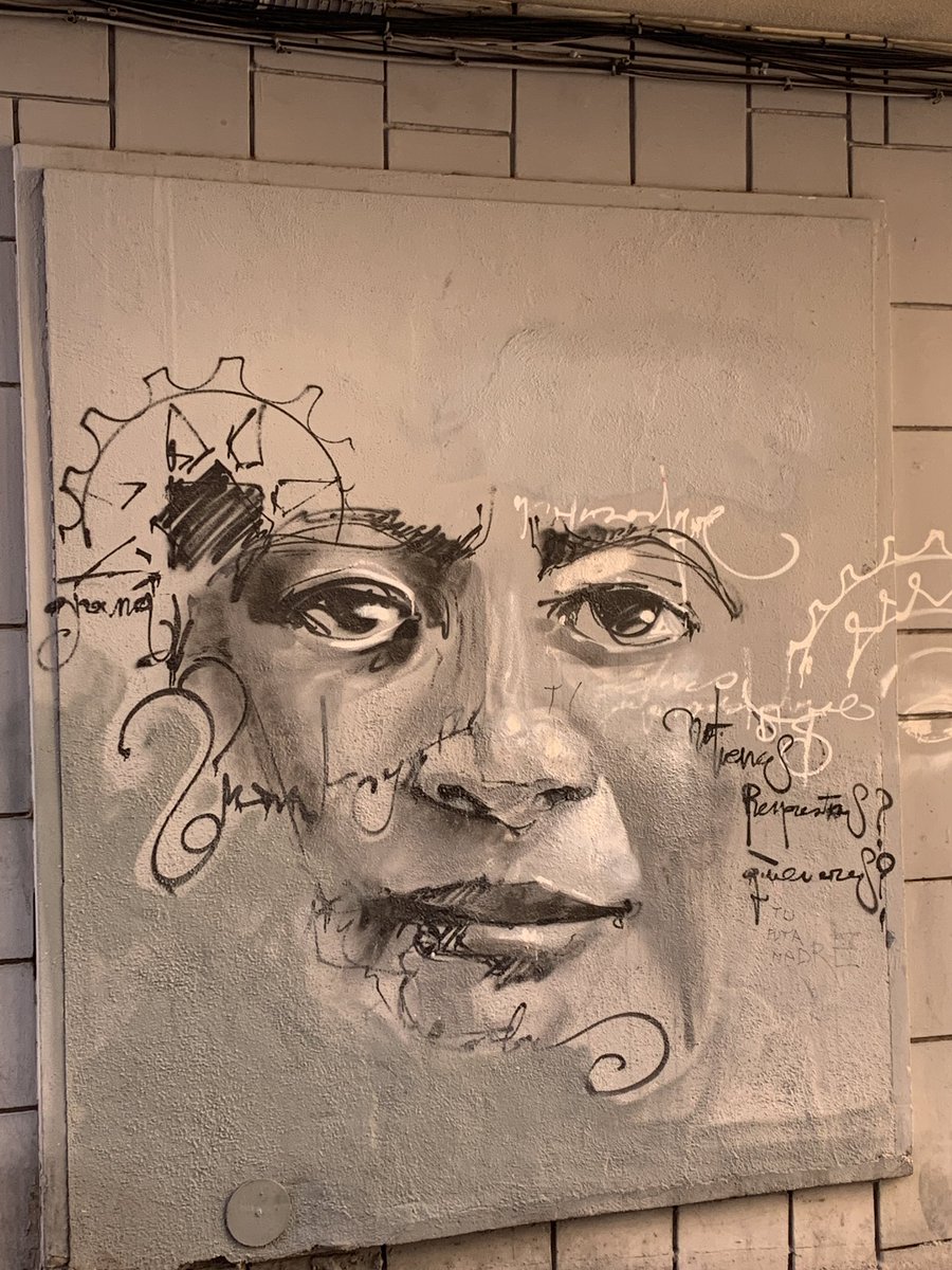 EleniitaHM's tweet photo. Para que luego digan que el arte callejero no es arte. 

Granada y sus encantos ✨❤️‍🔥 https://t.co/TjZCH0iHMf