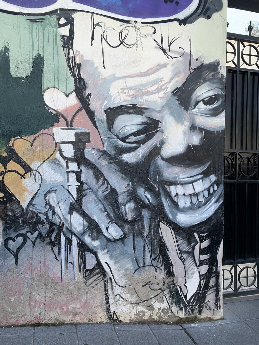 EleniitaHM's tweet photo. Para que luego digan que el arte callejero no es arte. 

Granada y sus encantos ✨❤️‍🔥 https://t.co/TjZCH0iHMf