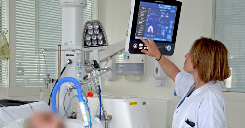 HamiltonMedical's tweet photo. In a brand new study, researchers switching from conventional ventilation to #INTELLiVENT_ASV determined that our #automated mode lowered both #drivingpressure and mechanical power in mechanically ventilated #COVID19 #ARDS patients.
#criticalcare #medtwitter #foamed #ICU