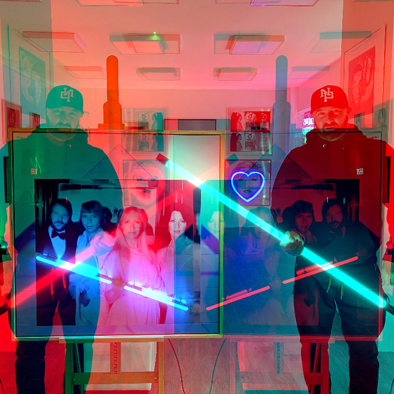 LouisSidoli's tweet photo. “La question c'est voulez-vous?” A brand new ABBA neon edition available in gallery now. 
#louissidoli #whitelightgallery #stratforduponavon #bellcourt #stratforward #iconic #popart #albumart #neon #neonart #neonartwork #neonartist #ABBA #abbavoyage #abbaofficial #voulezvous https://t.co/vvXeujaFRx