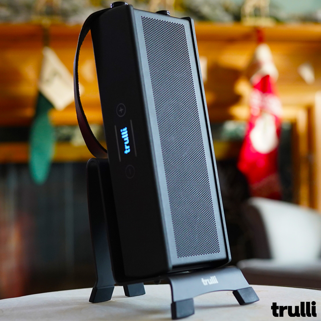 We hope you're finding some great deals this Black Friday. And, are taking your JAM5 from room to room as you reheat some turkey and stuffing! Find some amazing Trulli Offers here: trulliaudio.com/us/en/speakers…

#JAM5 #blackfriday #blackfridaydeals #trulliaudio  #trulli
