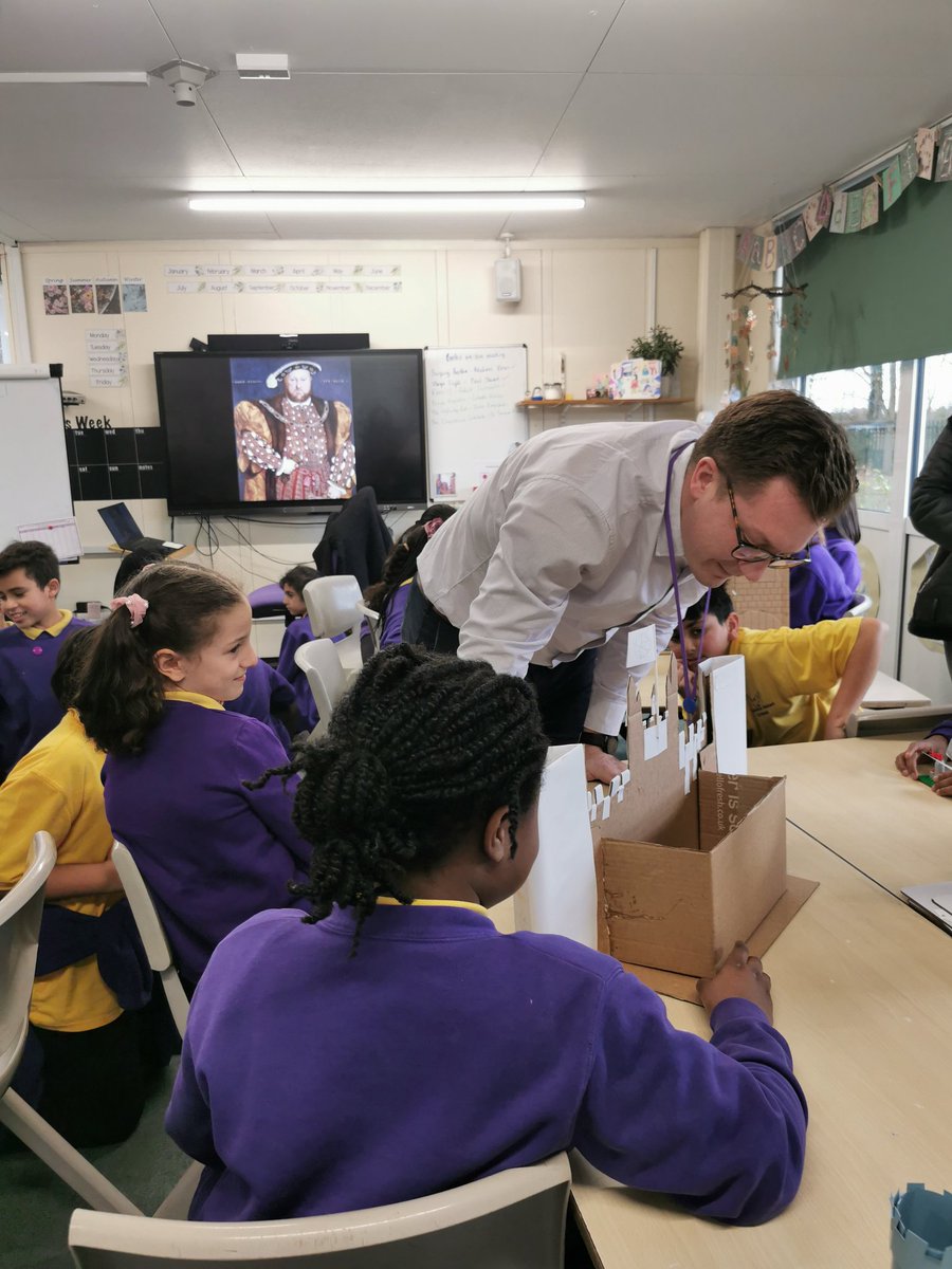 MrsMakinsonLHS's tweet photo. It was tense in Year 5 when Mr Gray came to judge our castle homework competition! All the entries were amazing and it was a tough job to chose our winners! @MissAliLHS @pandit_mrs @LHS_Watford @HeadLHS https://t.co/XeQSHF5exl