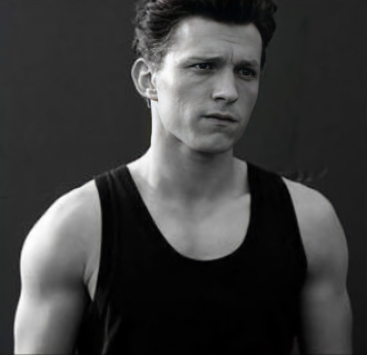 tom holland is SO freaking attractive. 🥵🤤