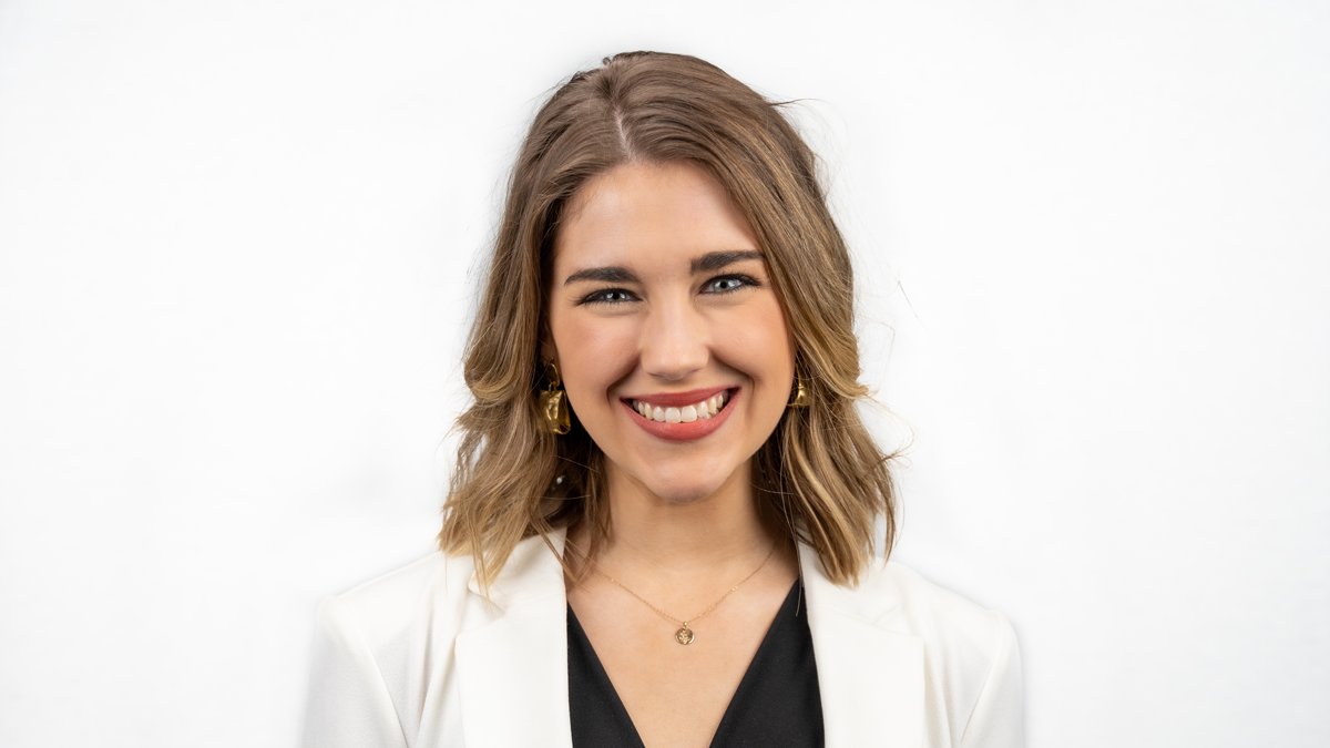 LeadershipInst's tweet photo. Meet Kate Webb, the Digital Training Intern at the Leadership Institute and this week's intern spotlight.
Kate is a native of Hot Springs, Arkansas and attends Samford University where she pursues a Sociology degree.
#LIGrad #LIIntern #DigitalTraining #LearntoWin https://t.co/SV8ci9xBua
