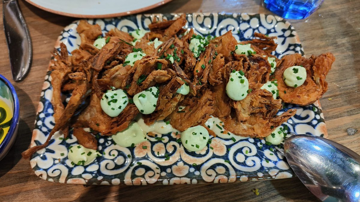 💚 ¿Habéis probado nuestras alcachofas? 💚

Traidas de @alcachofadetudela con una base de ajo almirez, con unos puntos de wasabi, ¡menudo puntazo!

Disfruta de la fruta, digo de la verdura, cocinada para sacarle su mejor sabor.