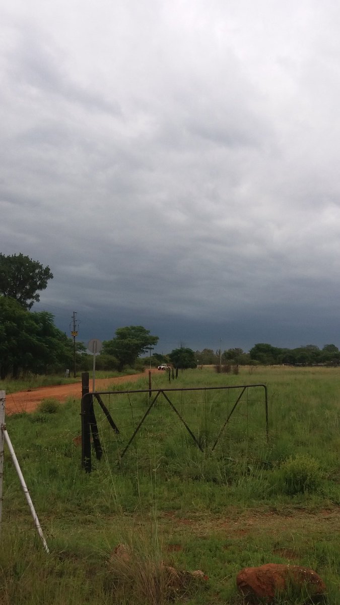 Lyk vir my na Braai Weer! SUNDOWNERTJIES TYD! Da vat hy..