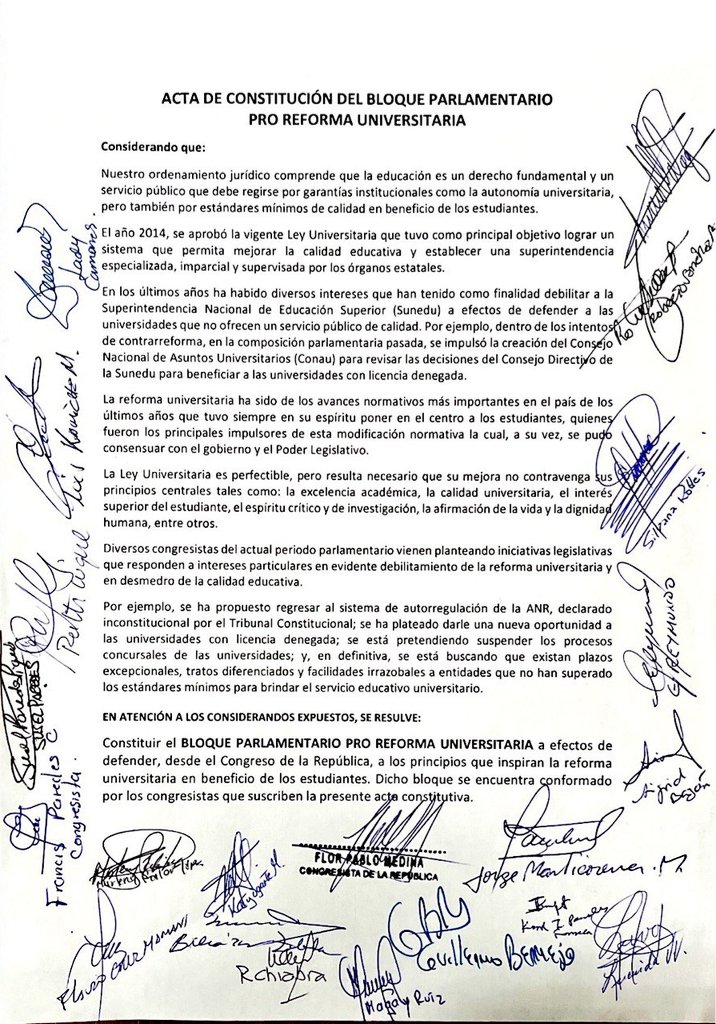 FlorPabloMedina's tweet photo. Ante los intentos de socavar la #ReformaUniversitaria con iniciativas legislativas que pretenden debilitar a la @SuneduPeru en desmedro del derecho de los jóvenes a una educación de calidad, hemos conformado el Bloque Multipartidario Pro reforma Universitaria (@BloqueEducacion)📚 https://t.co/YvOHzQg3M7