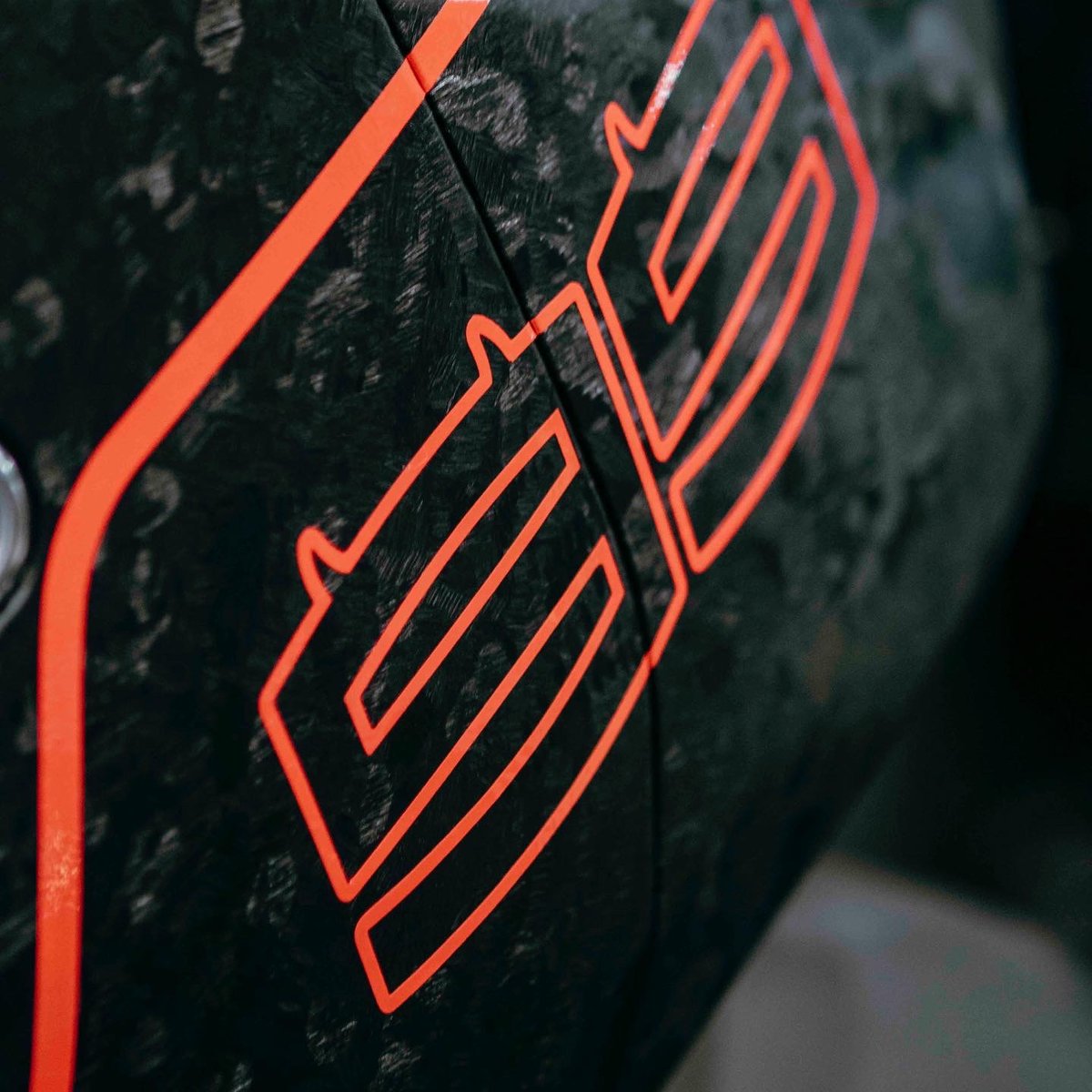 vmotosoco's tweet photo. Ladies and Gentlemans the CUmini JL99 Limited Edition! 🚀🚀🚀
⁠
We are live @eicmaofficial 2021!⁠
⁠
Come find us at Hall 22 - Booth T21
⁠
#JL99xVmoto #EICMA #RoadToEICMA2021⁠
#Vmoto #VmotoSoco #VmotoSocoEV #SuperSoco #electricvehicles #electriciscool https://t.co/GSccsdHWK7