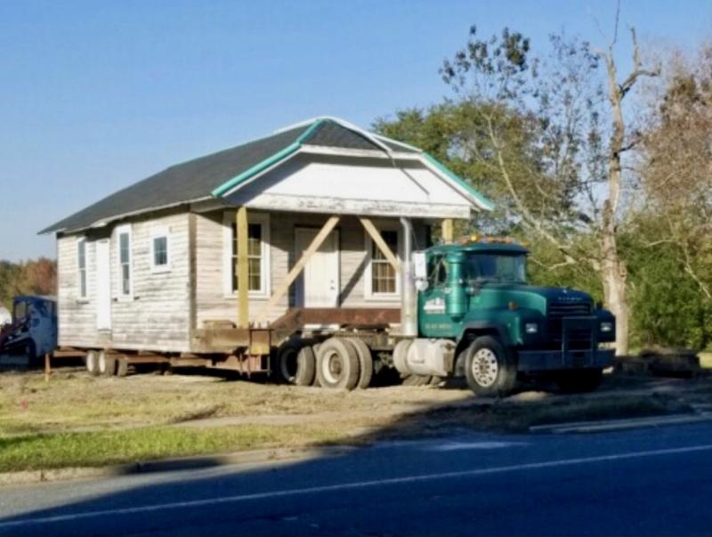 Engel giving new life to old Ellendale Post Office dlvr.it/SDFSPJ
