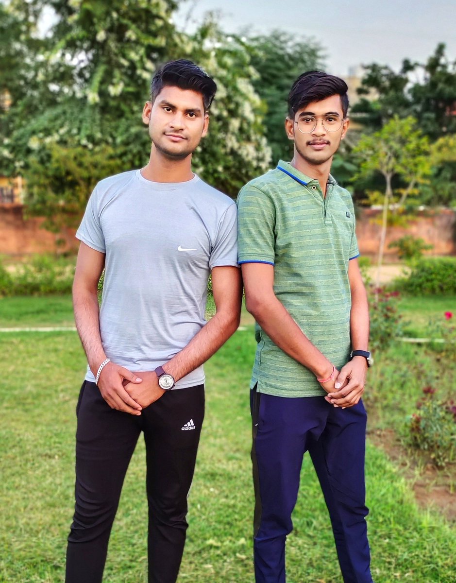 Anoop_Rajput72's tweet photo. #trendingphoto #photoshoot #photographer #edit #picoftheday #dslr #dslrphotography #naturephotography #nature #lovers #trendingreels
#reelsindia  #reelsinstagram #phorography #viralpost  #tiktok #diwali  #Viral https://t.co/EXovEI9WPQ