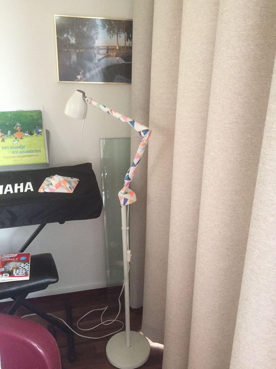 Kocht maandag vooruitlopend op #GreenFriday alvast n designlamp bij <a href="/NoppesWoerden/">NoppesWoerden</a> voor m'n jarige zus. Ook leuke #Sint en #Kerst kado's shop je bij  kringloopwinkels.nl