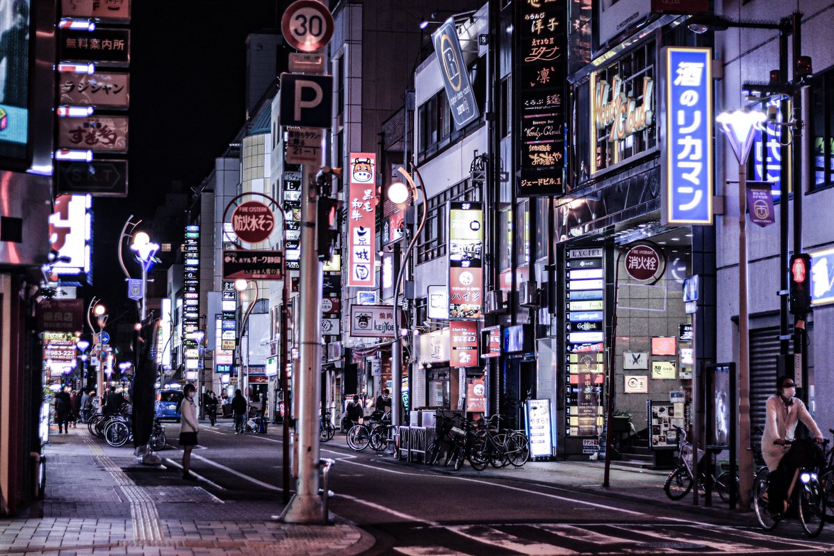 固定用。
たまに写真撮る人である。