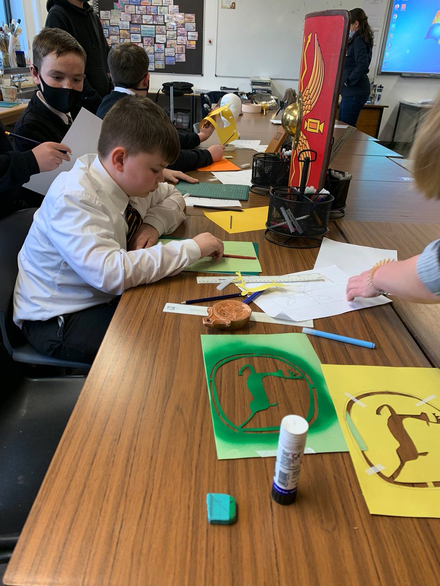It was great to have Ali <a href="/RecoatGallery/">Recoat</a> and Severine from <a href="/welovehistory/">Historic Scotland</a> in for our 2nd session for the Antonine Wall revamp! The pupils loved seeing and trying on the Roman artefacts &amp; using them as inspiration for their work #historicscotland <a href="/Boness_Academy/">Bo'ness Academy</a> <a href="/misslcummingart/">Miss Cumming Art</a>