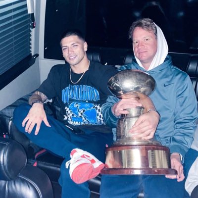 _BradyAllen's tweet photo. #NewProfilePic https://t.co/GNkhLZvU6t