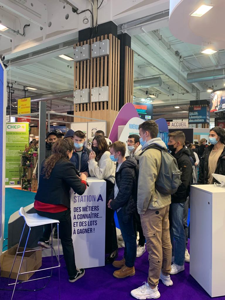 OpcoAtlas's tweet photo. #StationA au salon de @letudiant ⬇️
Pour venir nous voir c'est 🚩 𝐒𝐭𝐚𝐧𝐝 𝐀𝐃𝐌𝟏𝟐
Vous ne pouvez pas aujourd'hui ? Bonne nouvelle : l'Aventure des Métiers c'est encore demain et dimanche https://t.co/YXbgcSmfz7