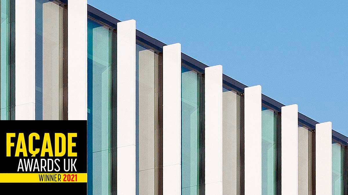 latitudeUK's tweet photo. We are delighted our project King’s Cross Bridge has won the Best Curtain Walling System category @FacadeAwards
Great collaboration with @jmurphyandsons @KawneerUK and @JPJ19971 #FacadeAwardsUK #DavidNorman https://t.co/6psxp2g8wV